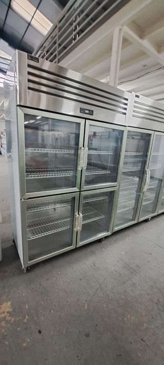 Armarios expositores cristal nuevos