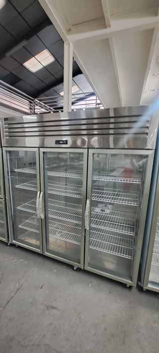 Armarios expositores cristal nuevos