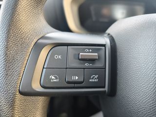 Citroen C4 2023 1.2 TURBO 100 CV 6V POCOS KMS