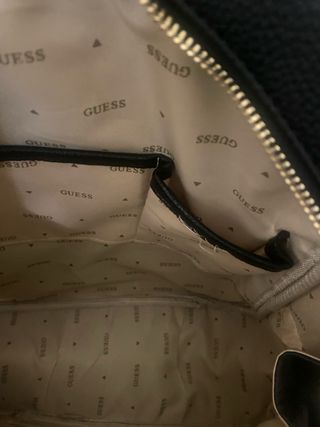 Zaino Guess nero con scritta LOVE