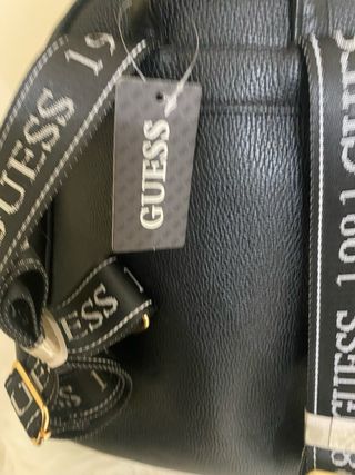 Zaino Guess nero con scritta LOVE