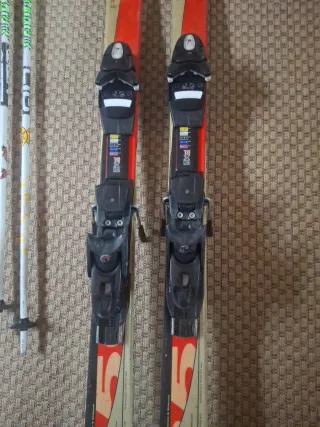 Sci Volkl P50 140cm con Bastoni