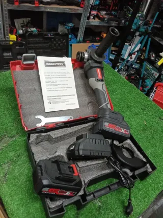 Smerigliatrice 21V con doppia batteria