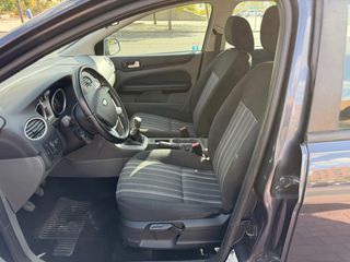 Ford Focus 1.6 GASOLINA 5 PUERTAS