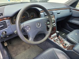 MERCEDES BENZ E240 2.6 170 CV UNICO DUEÑO