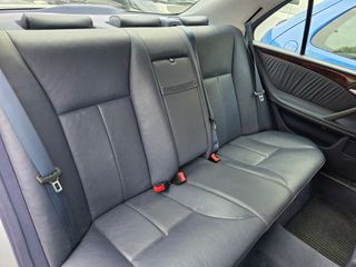 MERCEDES BENZ E240 2.6 170 CV UNICO DUEÑO