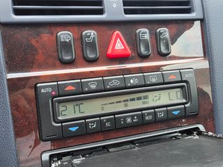 MERCEDES BENZ E240 2.6 170 CV UNICO DUEÑO