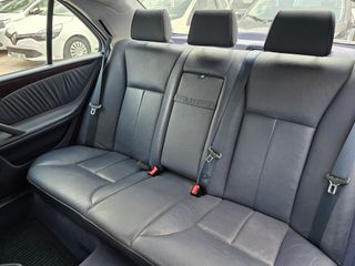 MERCEDES BENZ E240 2.6 170 CV UNICO DUEÑO