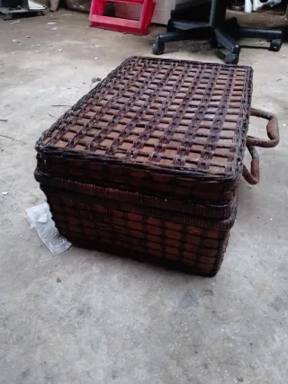 Maleta de mimbre vintage