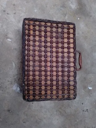 Maleta de mimbre vintage