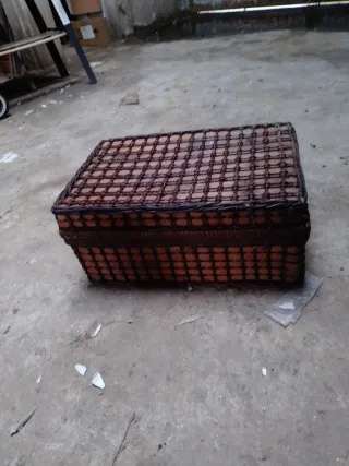 Maleta de mimbre vintage