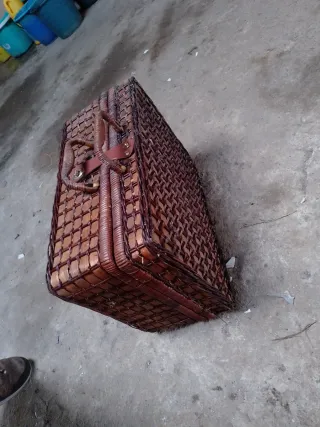 Maleta de mimbre vintage