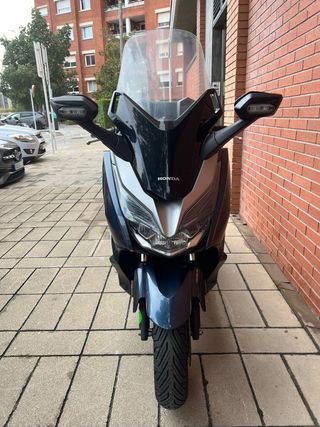 Honda Forza 300 Maxiscooter