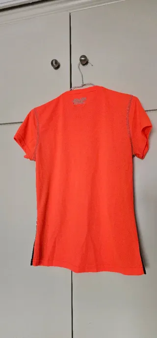 Camiseta deportiva naranja