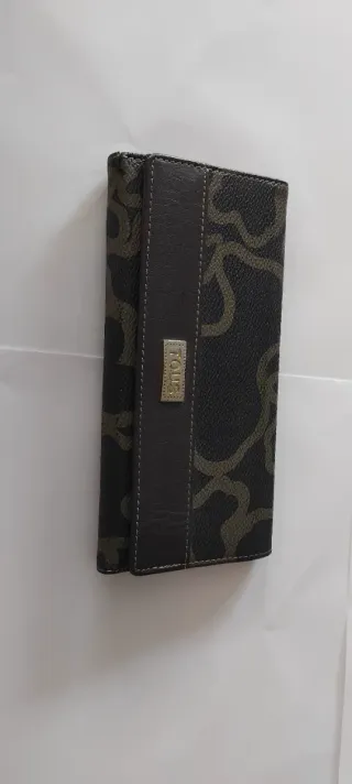 Cartera Tous Negra y Verde Militar