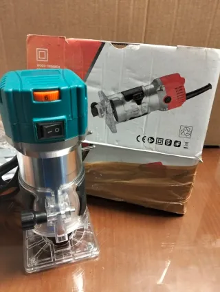 Fresadora de madera compacta