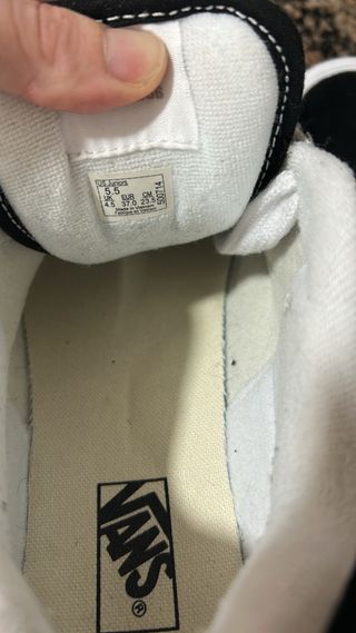 Vans Knu Skool Zapatillas Negras y Blancas