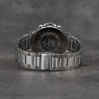 Orologio Casio Cronografo Nero e Argento