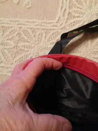 Borsetta rossa trapuntata