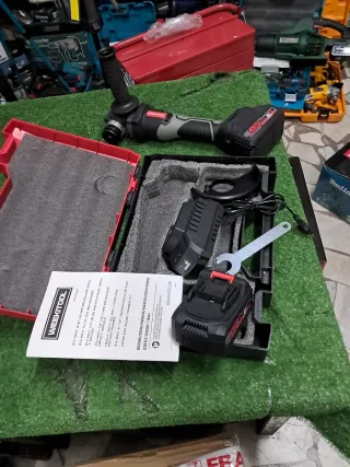 Smerigliatrice angolare 21V 4.0Ah con 2 batterie