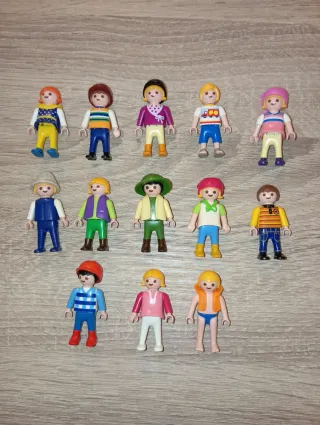 Lote 13 figuras Playmobil variadas
