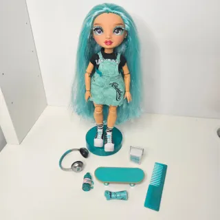 Rainbow High Muñeca Brooks