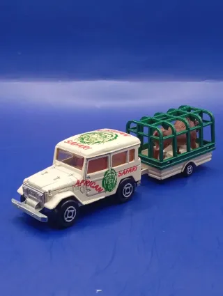 Majorette Safari Land Cruiser con remolque