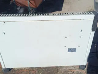 Calefactor eléctrico blanco
