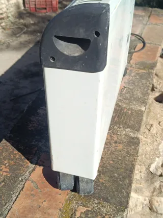 Calefactor eléctrico blanco