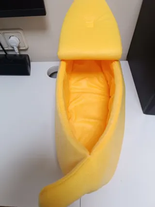 Cama para gatos con forma de plátano forma cuna