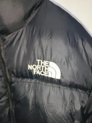 Chaqueta The North Face Nuptse Negra Plumas
