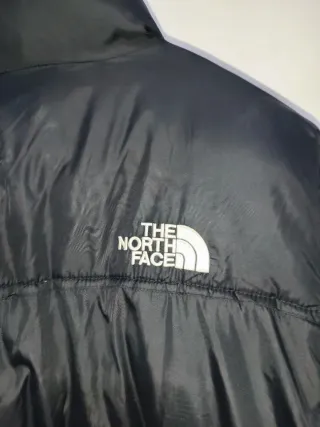 Chaqueta The North Face Nuptse Negra Plumas