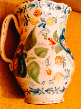 Jarra cerámica antigua decorada