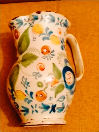 Jarra cerámica antigua decorada