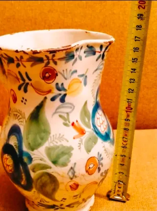 Jarra cerámica antigua decorada