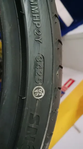 225/35 R19 88Y COMFORSER PURESPEED UHP
