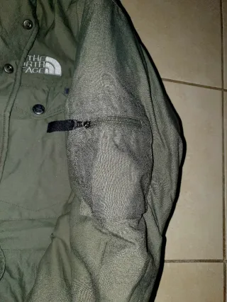 Chaqueta The North Face verde