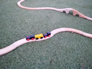 TRENES DE MADERA IKEA 5 CIRCUITOS