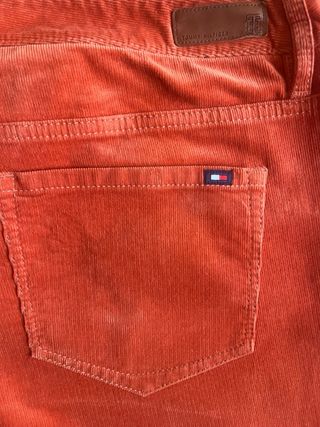 Pantalón pana fina Tommy Hilfiger naranja Talla 46