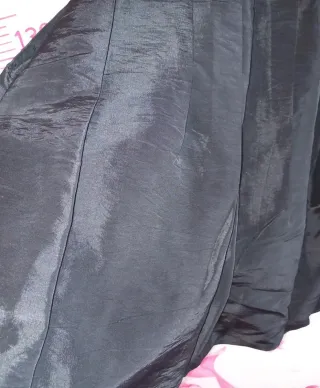 Falda de fiesta negra