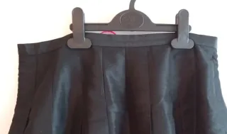 Falda de fiesta negra