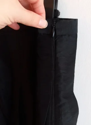 Falda de fiesta negra