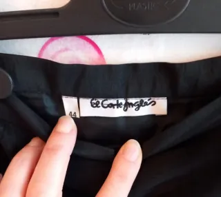 Falda de fiesta negra