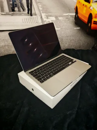 MacBook Air M3 13"