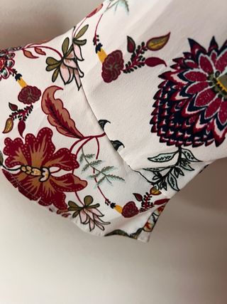 Blusa Sfera Estampado Floral Talla XL-Nueva