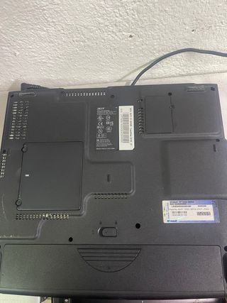 Acer TravelMate 2500 Laptop