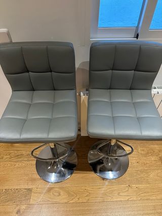 2 Taburetes Altos Cuero Sintético