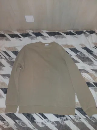 Sudadera beige sin capucha
