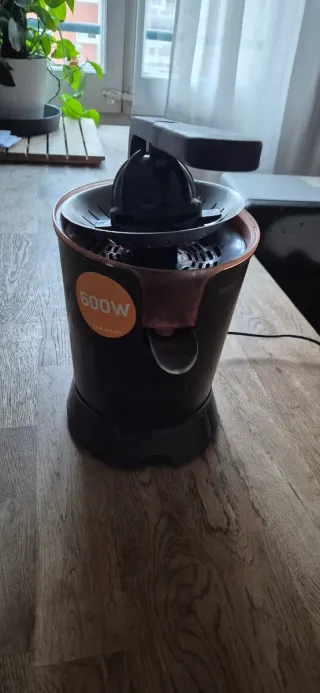 Zumera Taurus Exprimidor 600W