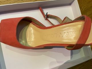 Tacones Bimba y Lola Naranja Talla 39